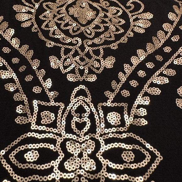 Forever 21. Black and white sequin mini skirt. Size M. - Picture 3 of 4